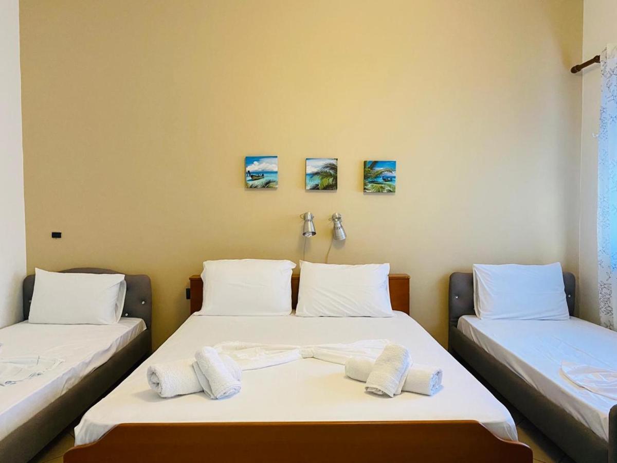 Hercules House Hotel Sarande Bagian luar foto