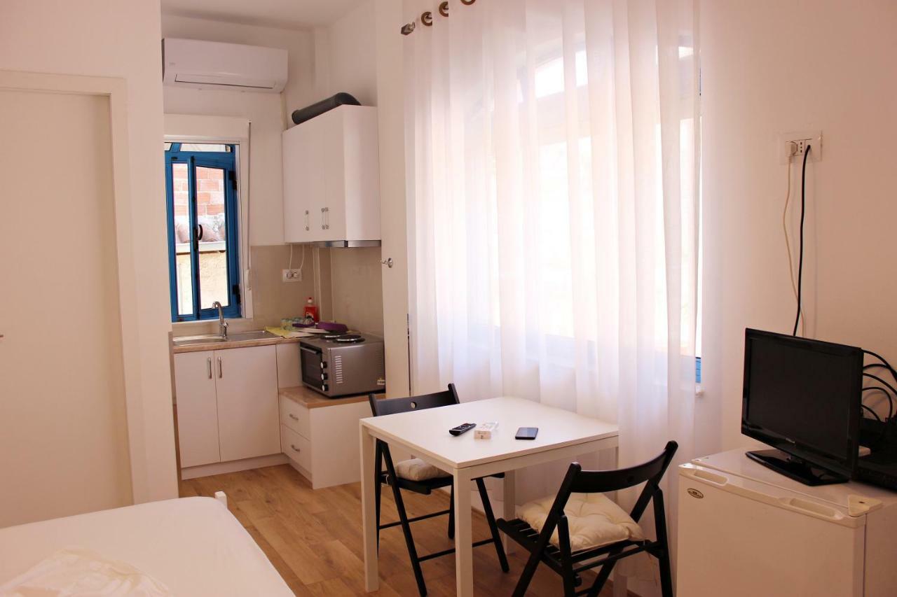 Hercules House Hotel Sarande Bagian luar foto